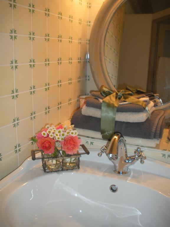 Ferme Saint Joseph Bed and Breakfast Le Fousseret Δωμάτιο φωτογραφία